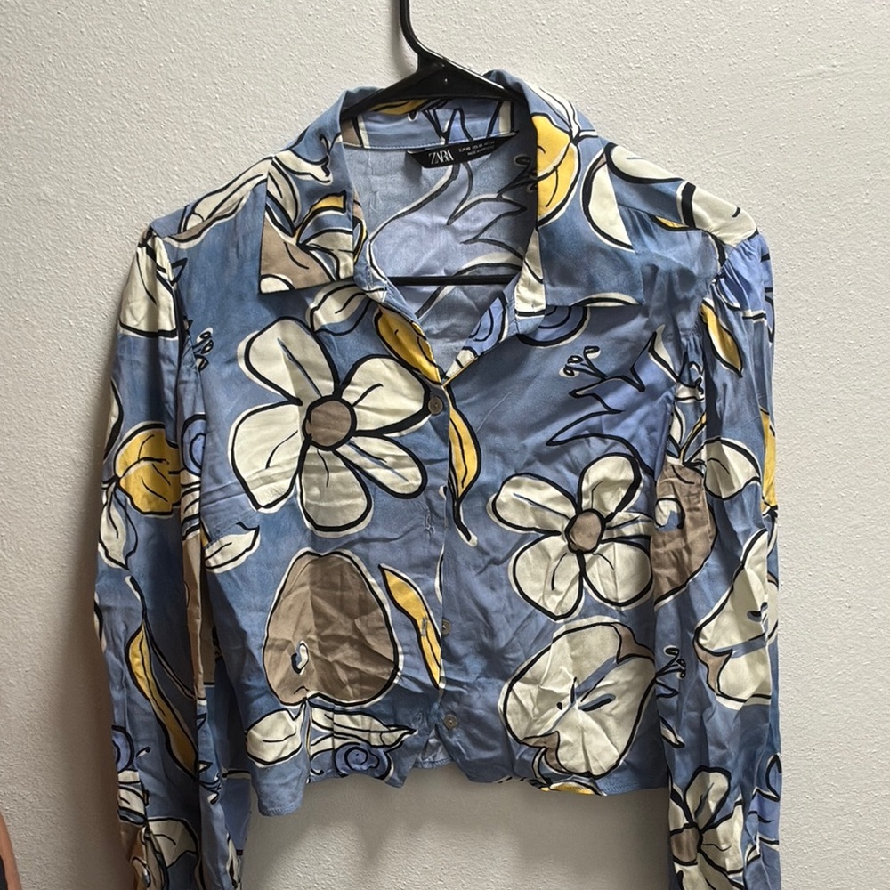Zara Multicolor Floral Cropped Shirt